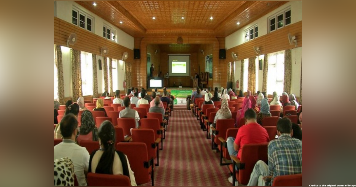 Kashmir University hosts National Delphic Summit 2022